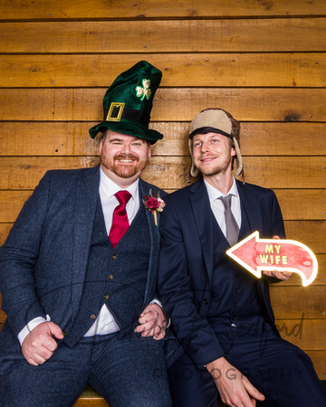 0699_Samantha_&_Niall_Pangdean_Old_Barn_Wedding_PhotoBooth_West_Sussex