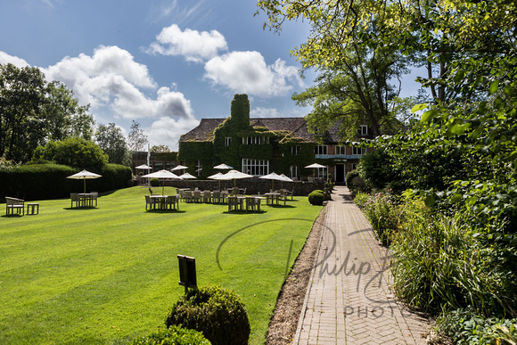 0004_Michelle_&_Matt_Deans_Place_Wedding_Alfriston_East_Sussex