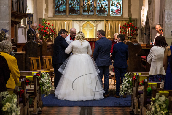 0123_Laura_&_Darren_St_Margaret_The_Queen_Church_Buxted_Wedding_East_Sussex