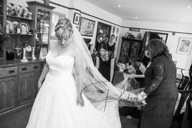 0100_Robert_&_Naomi_Wedding_The_White_House_Cuckolds_Cross_Hertfordshire