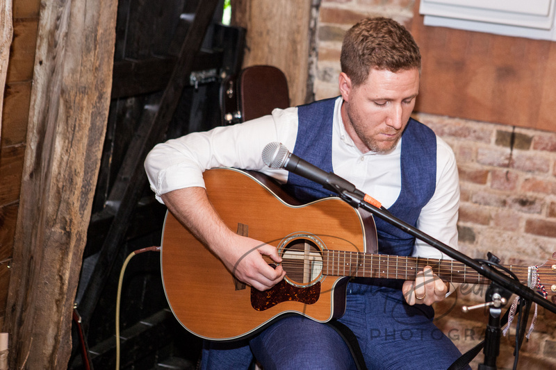 0142_Sam_&_Laura_Wedding_Chapel_Barn_Bolney_West_Sussex